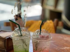 -Chom Cafe and Restaurant