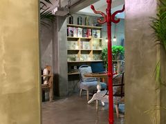 大堂-HIGH FIVE哈福手工汉堡(桂林路店)