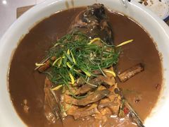 招牌葱烧有极大鱼头-金豆角砂锅焖面(安贞店)