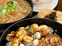 蚵仔卤肉双拼饭-台南擔仔面·卤肉饭(老虹井路店)
