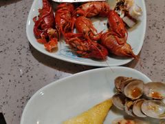 -金滏山·烤肉海鲜火锅自助(襄阳万达店)