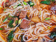 酱香牛肉细米线-啊墨江牛烂烀米线