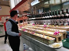 面包甜点陈列柜-亚马逊海鲜自助(梅溪湖步步高店)