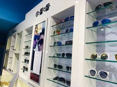 -提一眼镜·蔡司·依视路(小寨店)