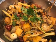 -川山城麻辣香锅(鼎汇美食城店)