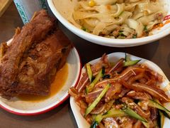 -顺溜·手工刀削面·黑金店(铜锣湾店)