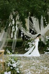 -珠海女王嫁衣馆(珠海左右创意园店)