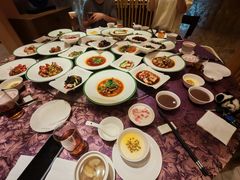 -沁香庭中餐厅·川粤菜(重庆高新假日酒店)