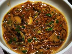 沙蒜烧豆面-新荣记(BFC外滩金融中心店)
