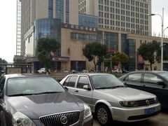 -菲拉拉漫温泉(东环路店)