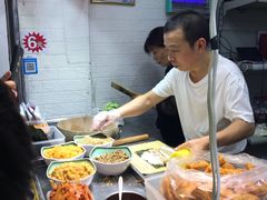 自助取餐区-糯米卷