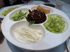 -龙湖西安曲江天街