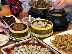 -莲餐厅·湖北菜·潜江小龙虾店(愚园路店)