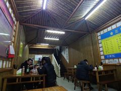 大堂-金三角老鸭粉丝煲