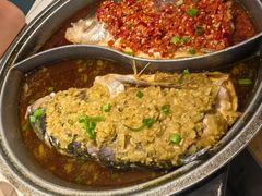 -阿瓦山寨·湘菜现炒·剁椒鱼头王(咸阳总店)