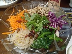-东口码头·烧鸽子·鱼头泡饼·地方菜(金鹰悦城店)