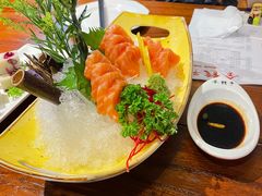 三文鱼刺身-金海湾海鲜总店