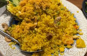 Pineapple Seafood Fried Rice