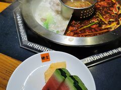 -佬土鹅肠火锅(扬中步行街店)