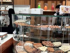 面包甜点陈列柜-Laderach 莱德拉(上海环贸iapm店)