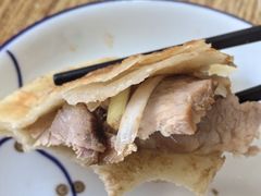 -铁东熏肉大饼铺老二马路黑牌子