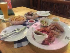 -皇冠自酿啤酒坊(中国红街5号楼店)
