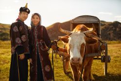 点击看大图 -苏雅影像蒙古婚纱摄影工作室