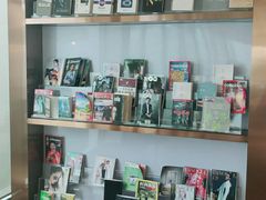 -宁波宝信宝马4S店(江北日湖店)