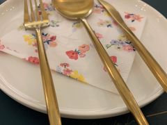 -HuaTa 花榻·花忆西葡餐厅(虹桥南丰城店)