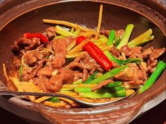 -虹潮荟·餐桌上的美食地理(太阳宫店)