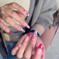 -花系美·美甲美睫精品店