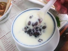 红豆姜撞奶-周大娘牛乳(旧寨古村总店)