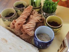 烙馍卷馓子-十二道丰味·徐州土菜·烧烤(何山路店)