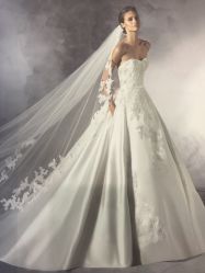 -南京宝娜嫁衣婚纱礼服馆(中央路店)