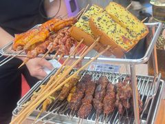 -喝丢一只鞋海鲜烧烤·海肠捞饭(东关街店)