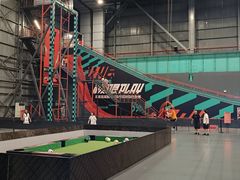 -极限PLAY运动娱乐新世界·团建派对潮玩休闲馆·室内蹦极高空游乐园