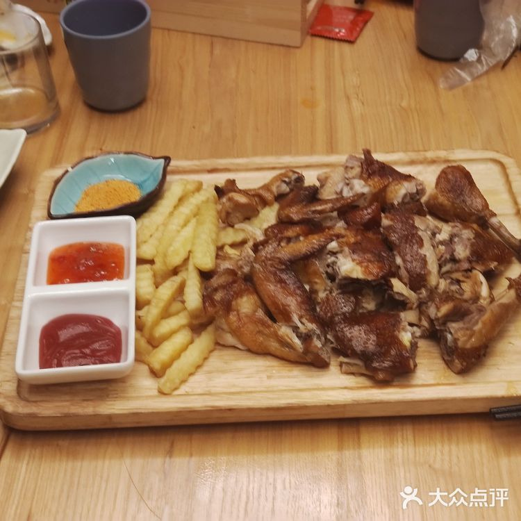 烤鱼+精酿 今晚不想睡[吐]