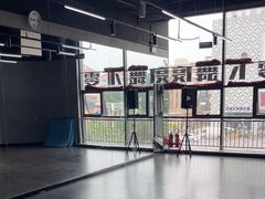 -零下舞度·街舞连锁机构(万科中心店)
