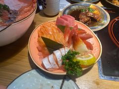 -枝魯枝魯自助料理