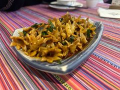 -香巴拉云南餐厅(华莱坞店)