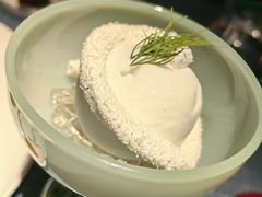 手工椰子冰淇淋-弦月窗LUNETTE BY AMANDA(复兴路店)