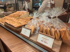 -CARINO BAKERY&CAFE(人广来福士店)