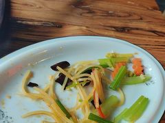 -山河屯铁锅炖鲜鹅·东北菜(开发区一店)