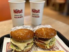 -The Habit Burger Grill 哈比特汉堡(爱琴海店)