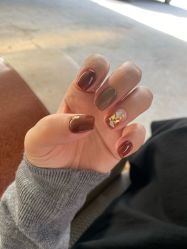 -伊人脱毛美甲美睫连锁机构