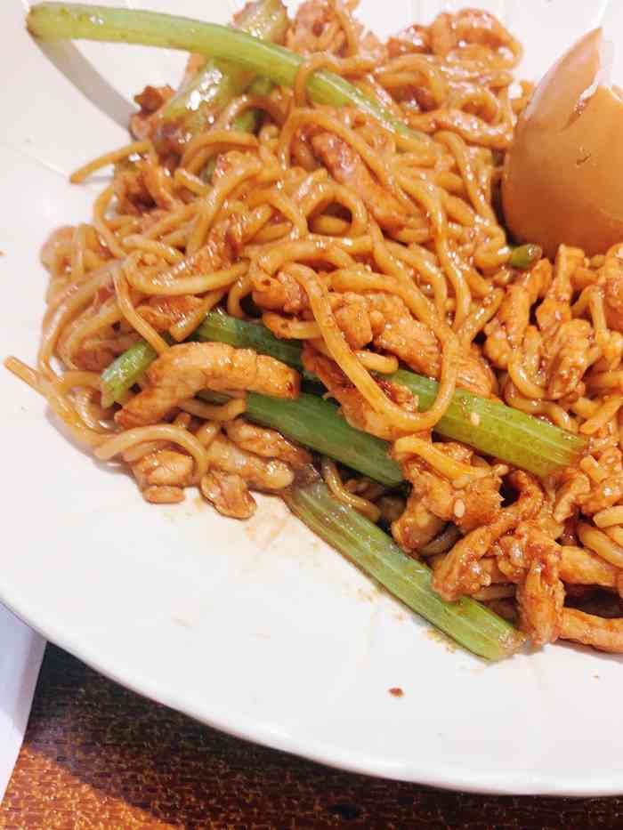 八面玲珑品面馆-"突然想吃酱爆猪肝面了,兴匆匆地跑来发现已.