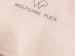 -WOLFGANG PUCK KITCHEN & BAR(迪士尼小镇店)