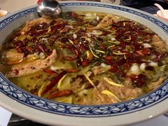 -桂二老坛酸菜鱼(三街两巷店)