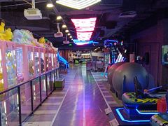 -大鲁阁X运动玩乐园·保龄球·团建·生日派对(滨江宝龙城市广场店)