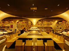 -钟书阁(珍园店)